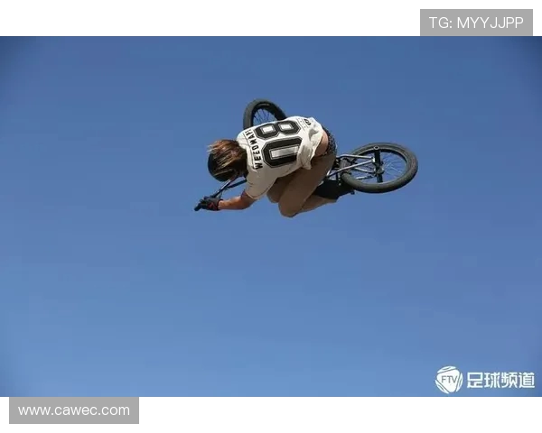 北京滑板队勇攀极限运动世界杯高峰的奋斗故事与荣耀时刻